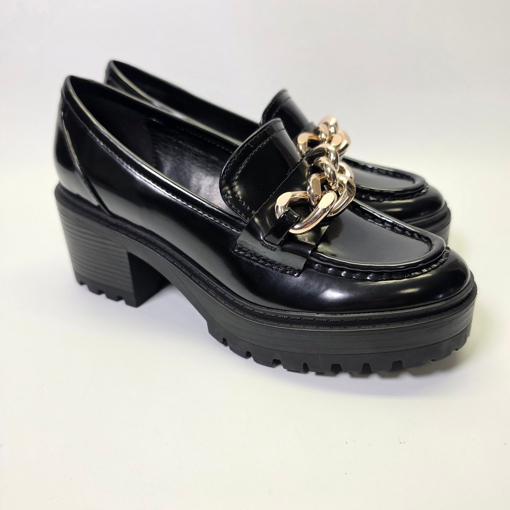 Guess Chunky Loafers Womens 7.5 Gold Chain Faux Leather Y2K Preppy Dark Academia